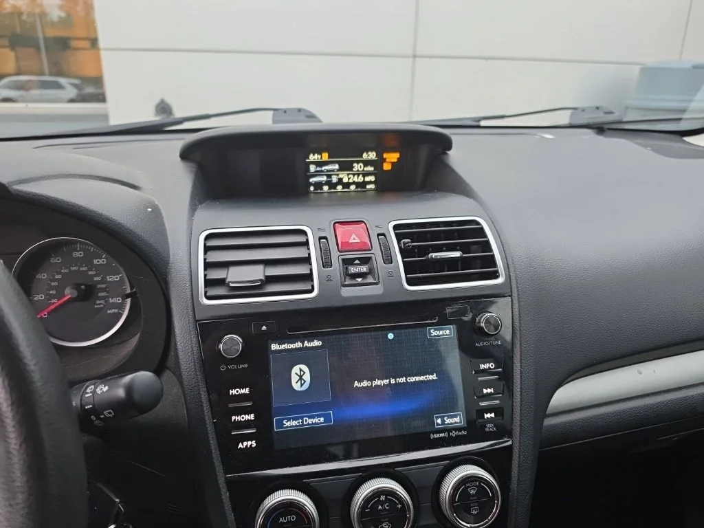 Used 2017 Silver Subaru 2.5i Premium image 15