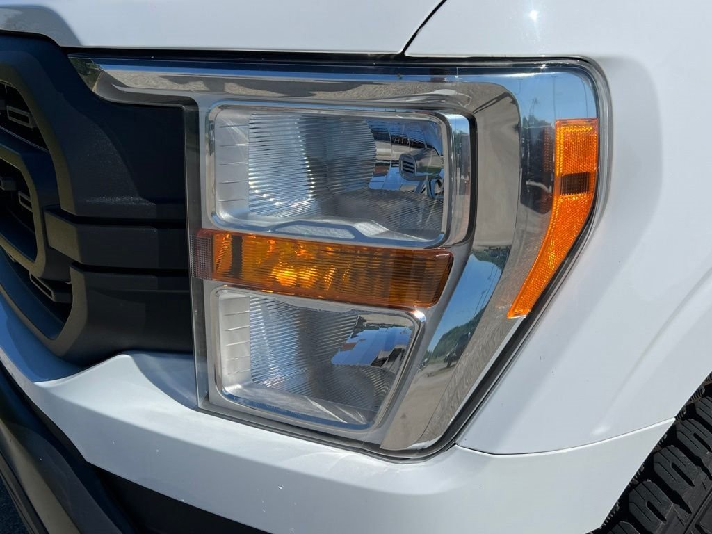 Used 2022 Oxford White Ford XL image 3