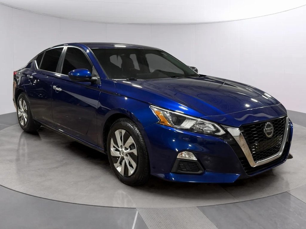 Used 2020 Nissan Altima S with VIN 1N4BL4BV7LC239201 for sale in Greenfield, WI
