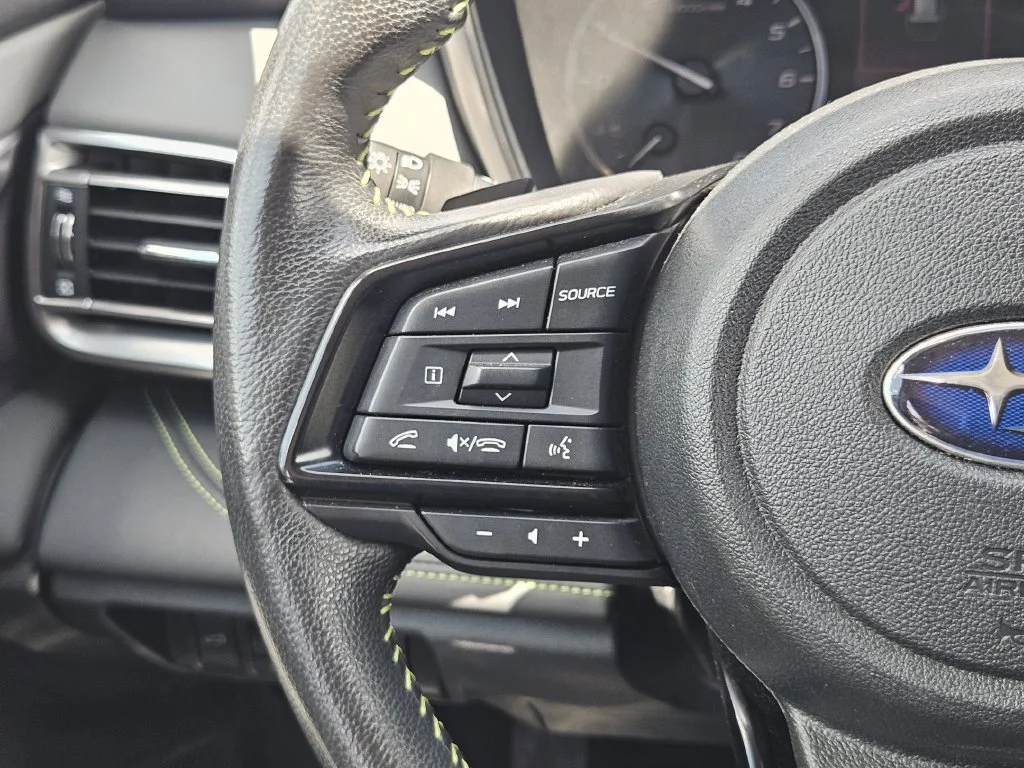Used 2025 White Subaru Onyx Edition image 29
