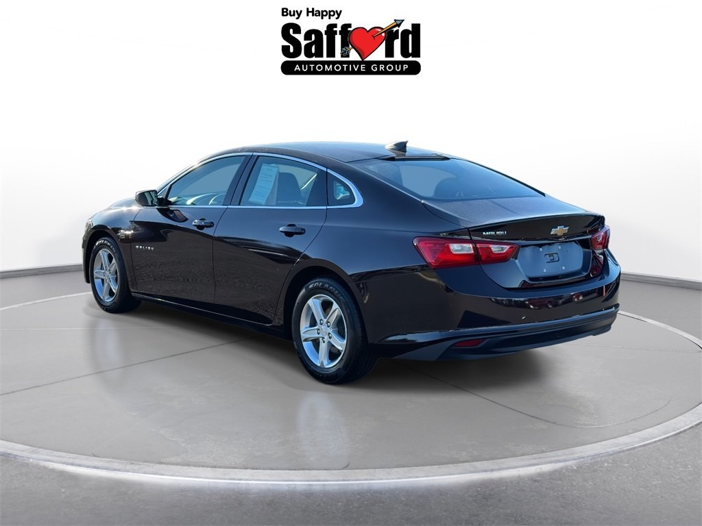 2021 Chevrolet Malibu LS photo 4