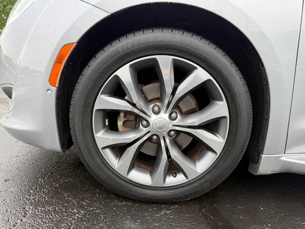 Certified Used 2017 Silver Chrysler Limited image 9
