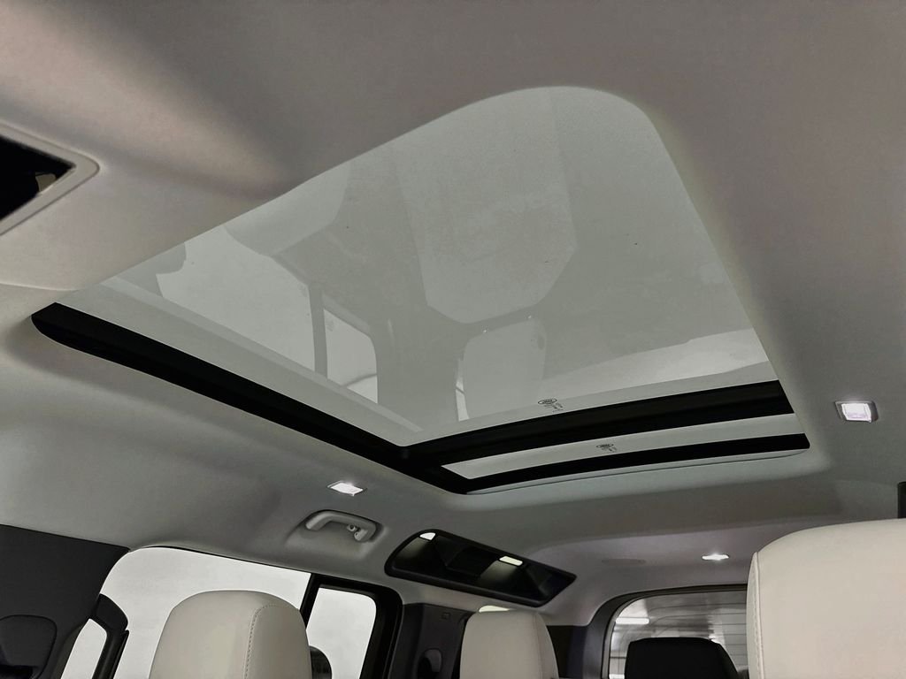 New 2026 Borasco Grey Land Rover X-Dynamic SE image 22