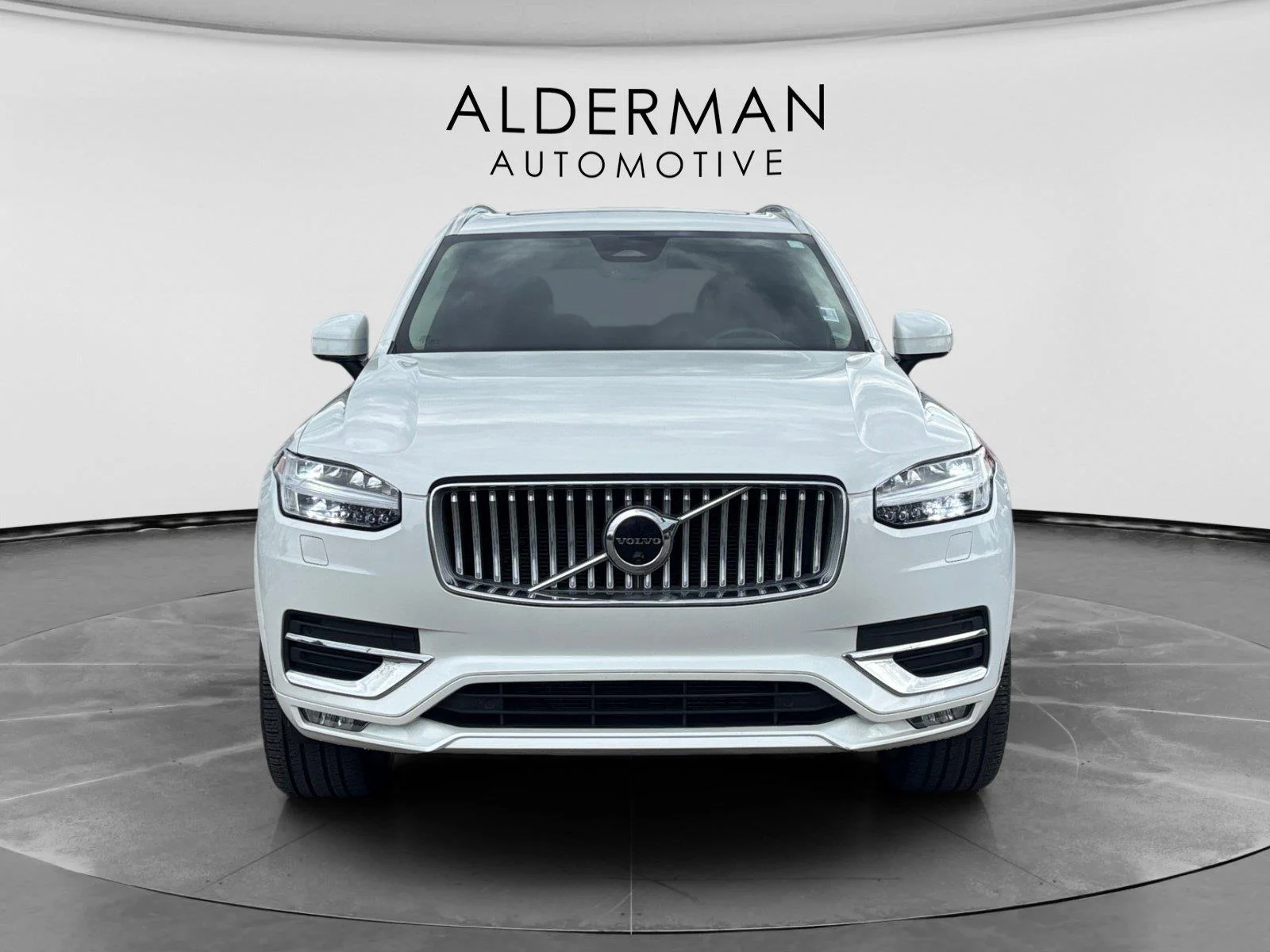 Used 2023 Crystal White Metallic Volvo Plus image 8