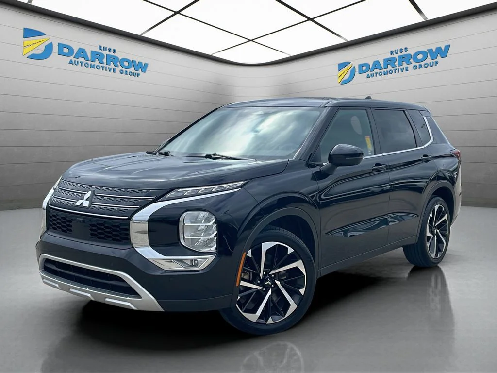 2024 Mitsubishi Outlander SE 2WD's photo
