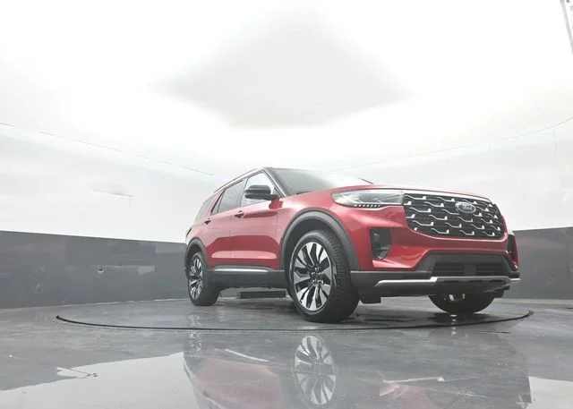 New 2026 Rapid Red Metallic Tinted Clearcoat Ford Platinum™ image 37