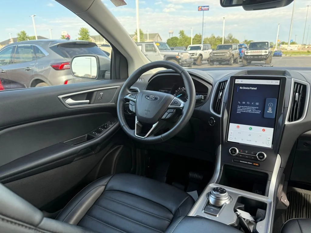 Used 2023 Silver Ford SEL image 55