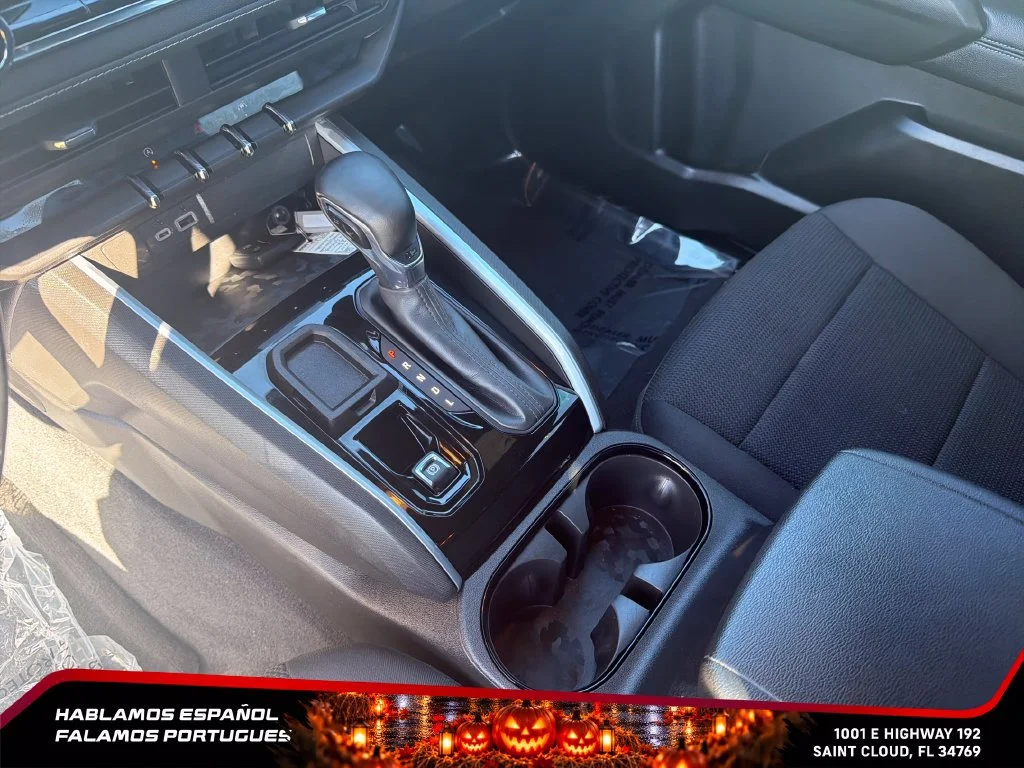 Used 2023 RADIANT RED TINTCOAT Chevrolet 2WD LT image 20