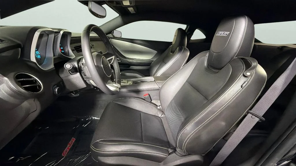 Used 2010 Black Chevrolet 2SS image 17