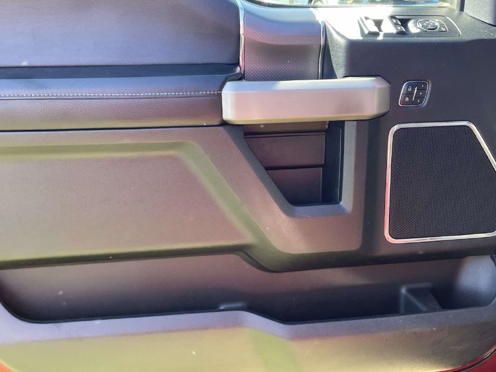 Used 2015 Red Ford Lariat image 14