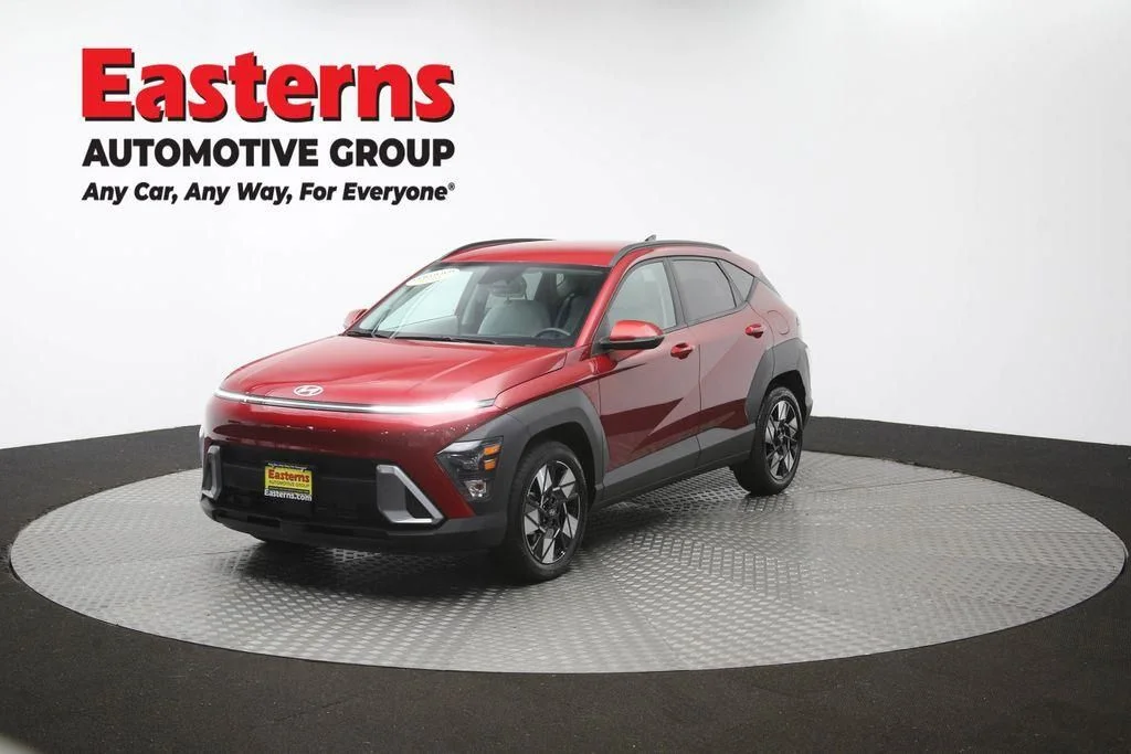 Used 2025 Red Hyundai SEL image 56