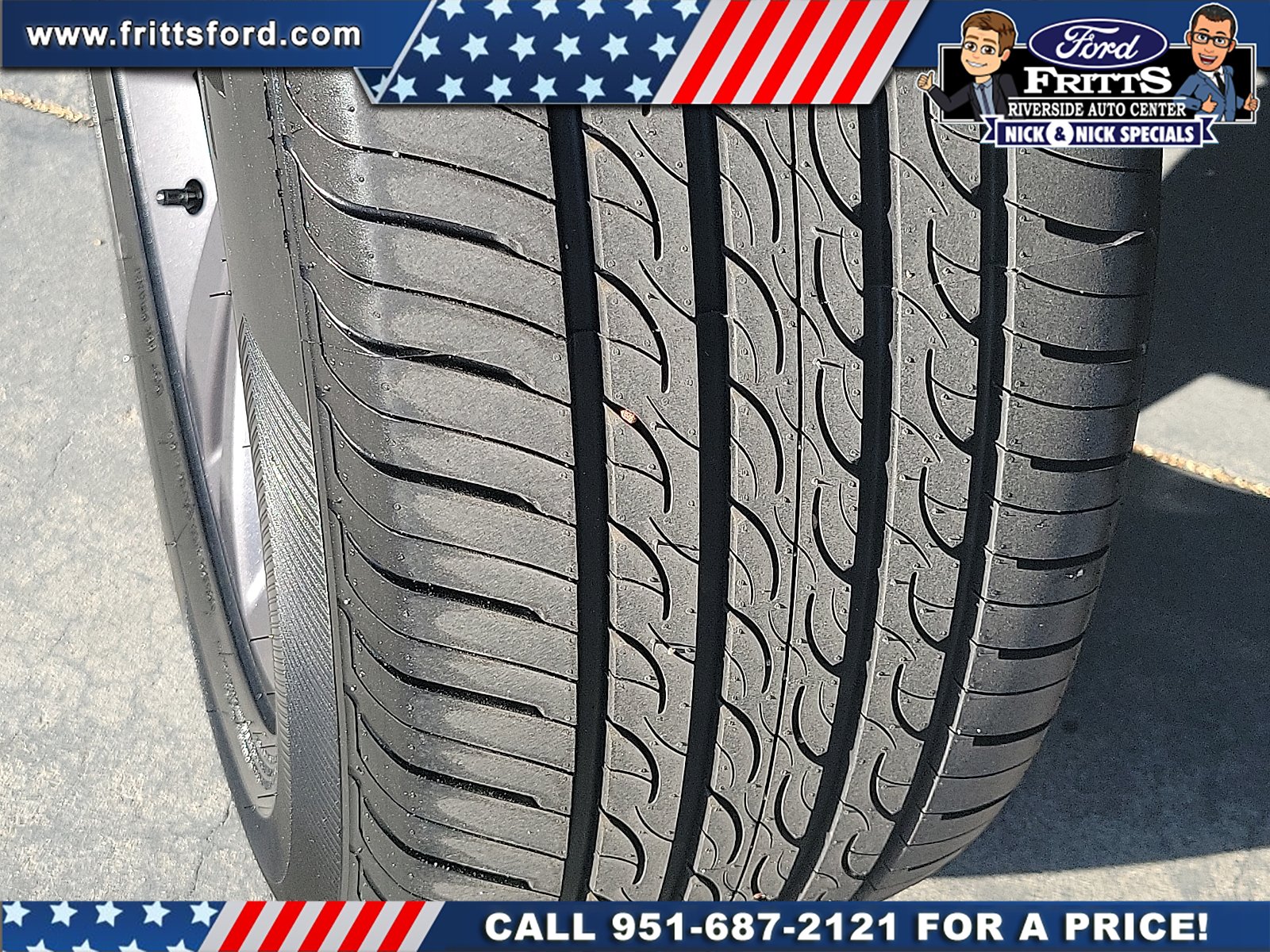 Certified Used 2023 White Metallic Ford XLT image 20