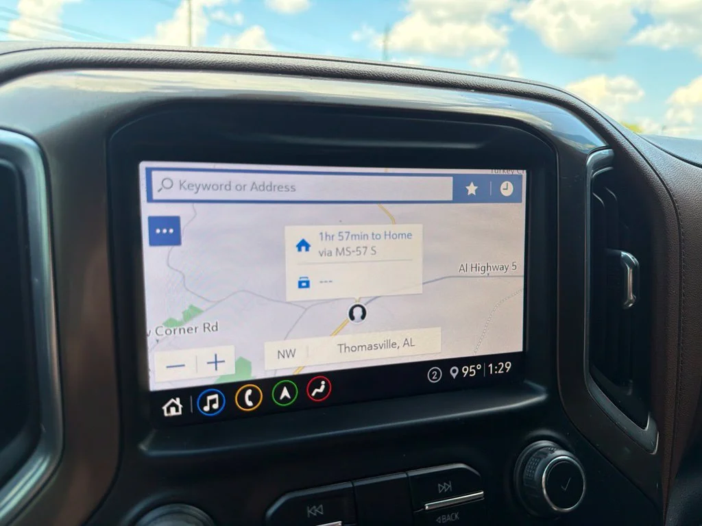 Used 2020 IRIDESCENT PEARL TRICOAT Chevrolet High Country image 19