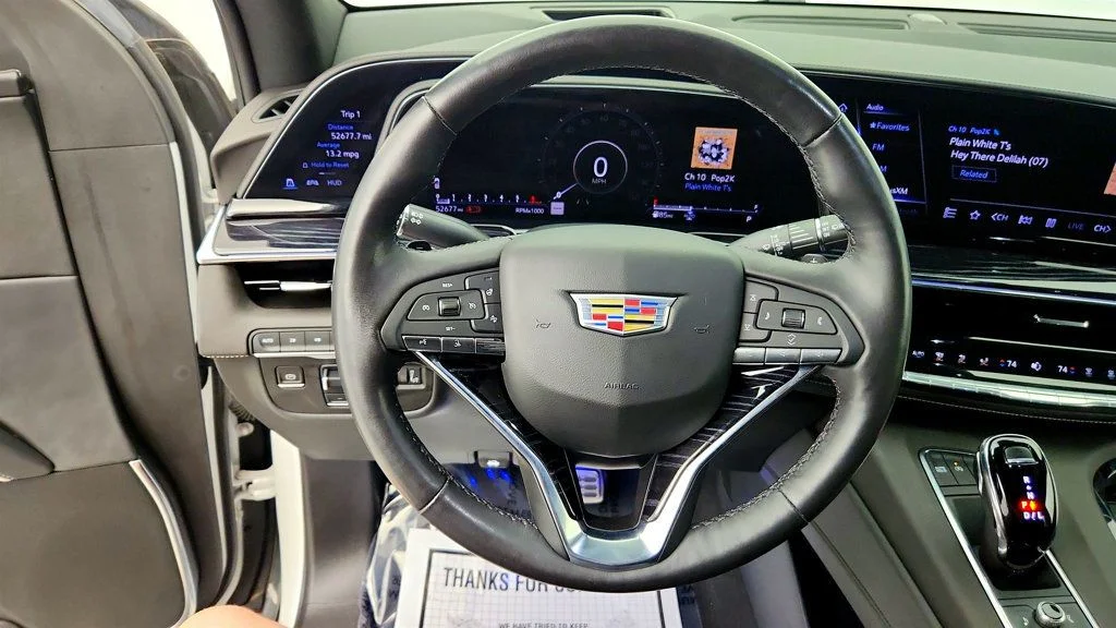 Used 2022 Crystal White Tricoat Cadillac Sport 4WD w/ Touring Pkg & Sport Performance Pkg image 14
