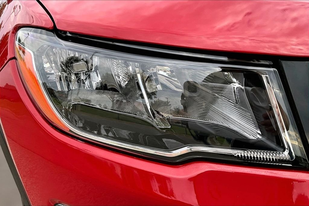 Used 2020 Red Jeep Trailhawk image 31