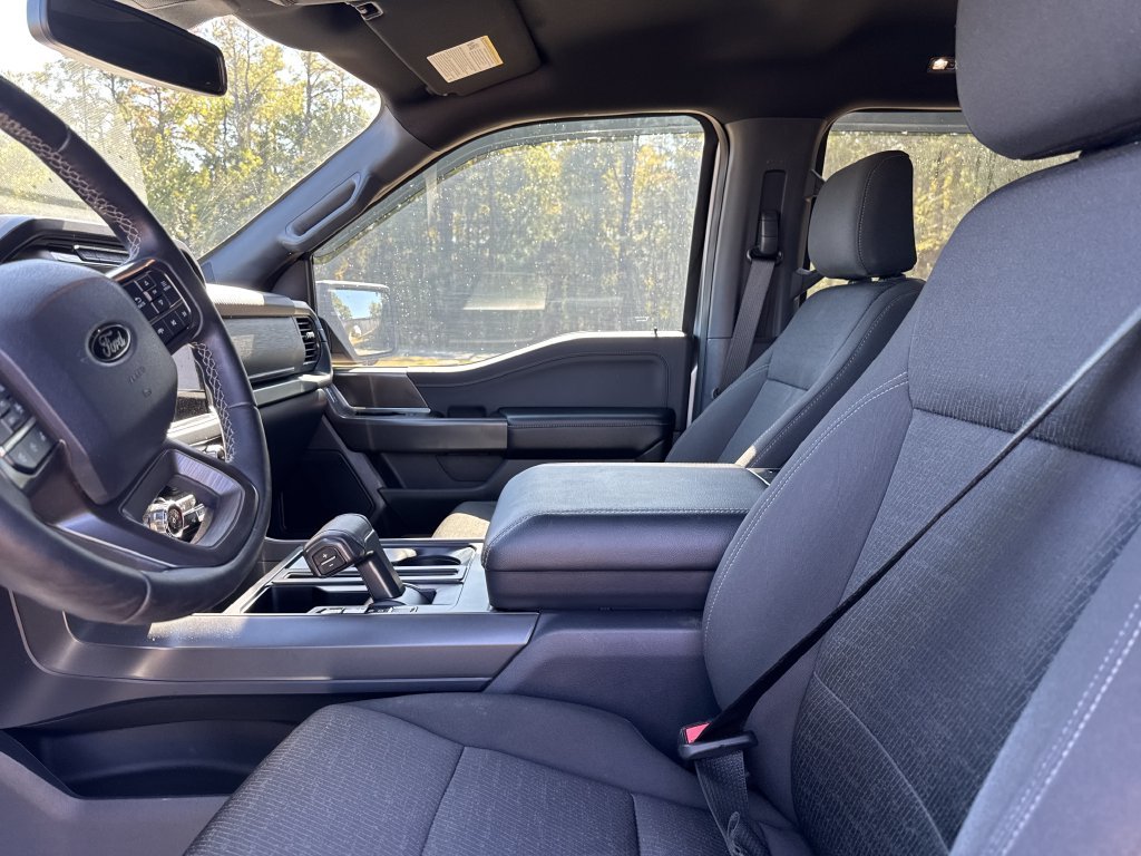 Used 2024 Silver Ford XLT image 19