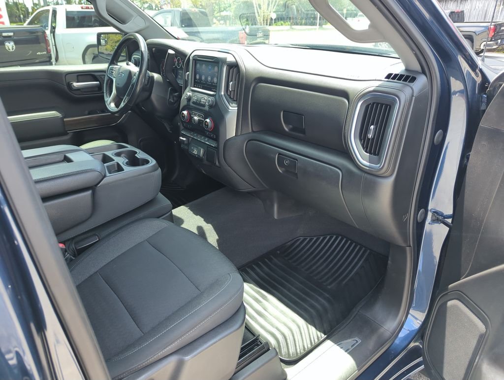 Used 2020 Blue Chevrolet RST image 32