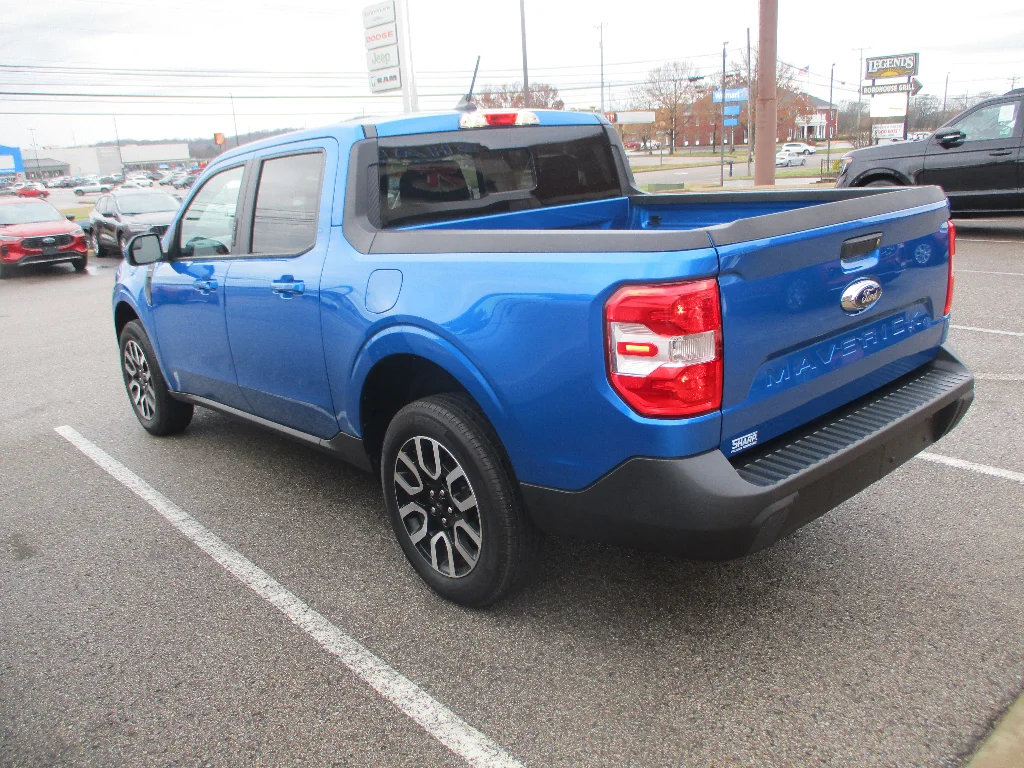 Used 2022 Velocity Blue Metallic Ford Lariat image 20