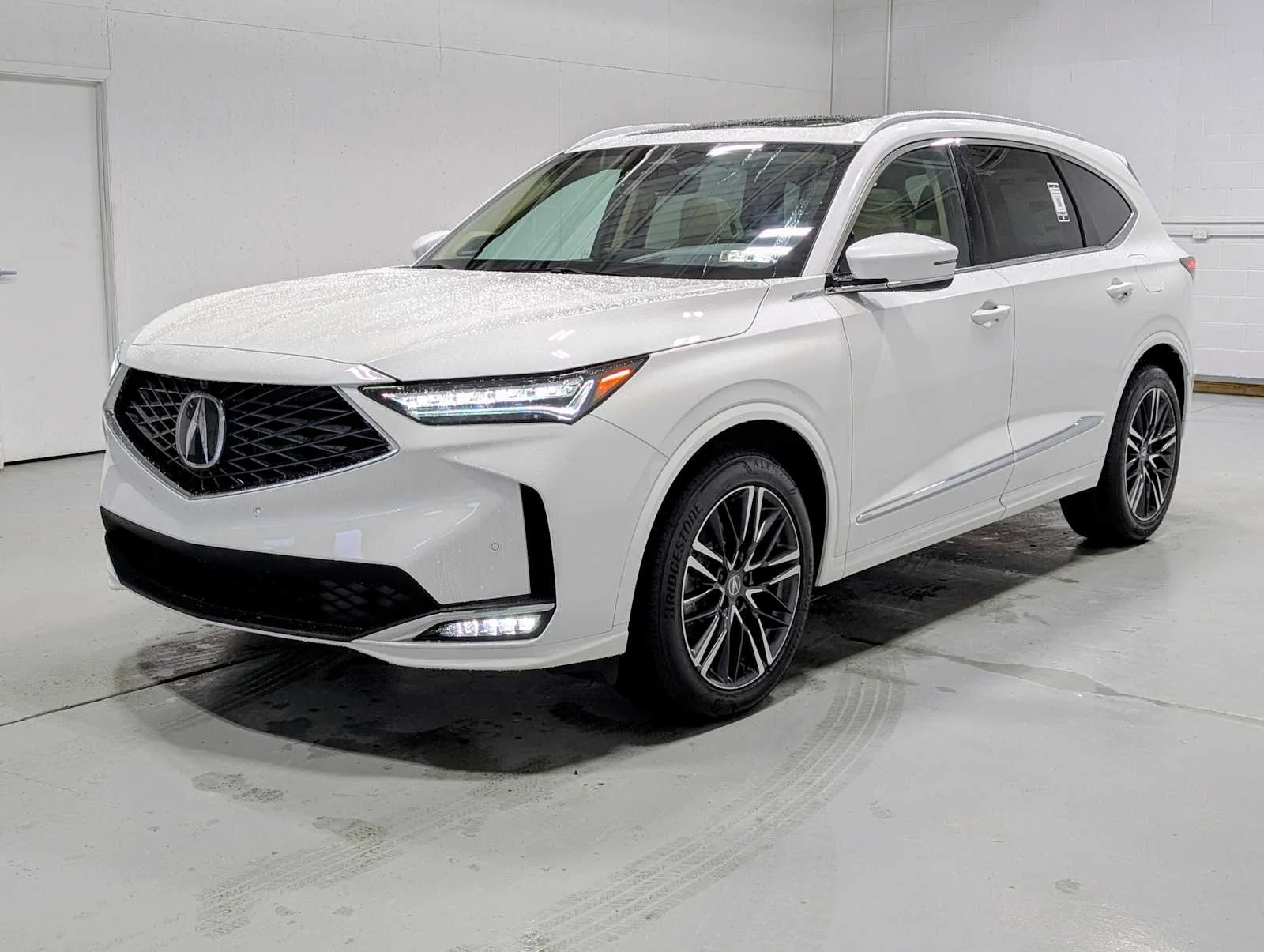 2026 Acura MDX SH-AWD w/Advance Package's photo
