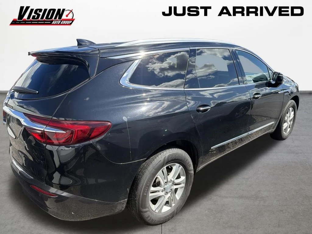 Used 2021 Black Buick Essence image 3
