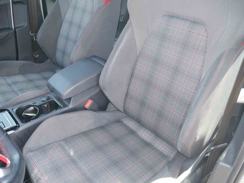 Used 2024  Volkswagen 2.0T S image 23