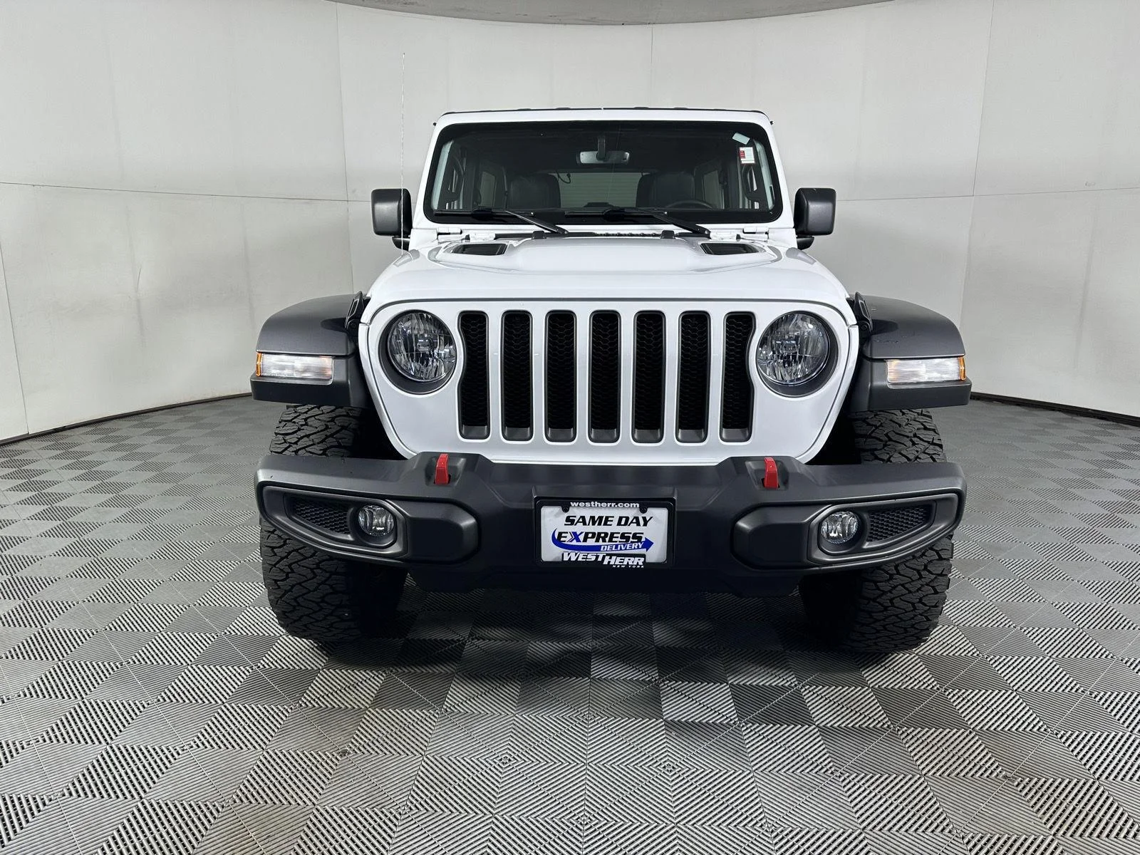 Used 2021 Bright White Clearcoat Jeep Unlimited Rubicon image 13