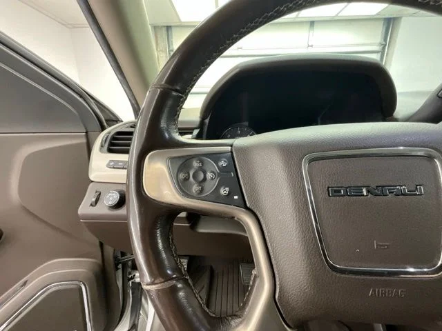 Used 2019 Silver GMC Denali image 18