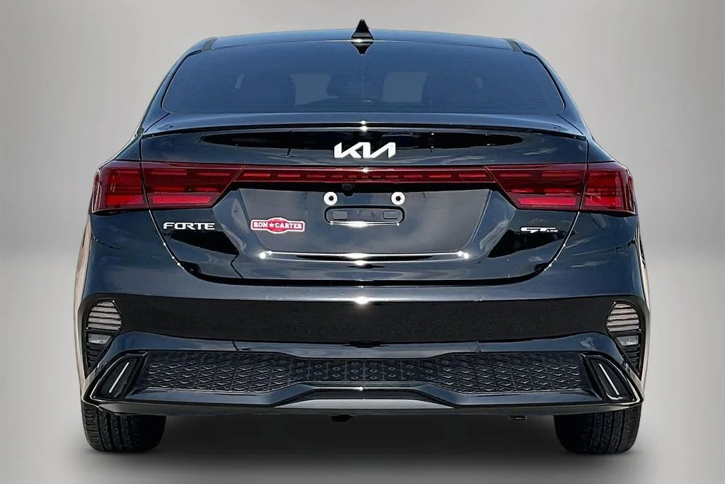 Used 2022 Black Kia GT-Line image 6