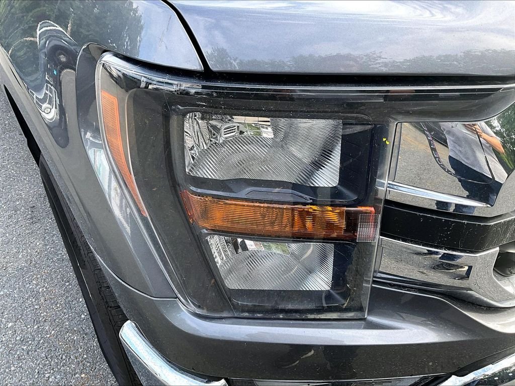 Used 2023 Gray Ford XLT image 31