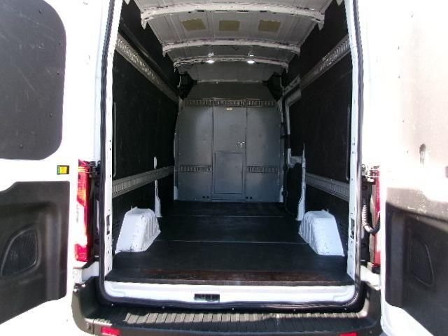 Used 2023 Oxford White Ford Base image 8