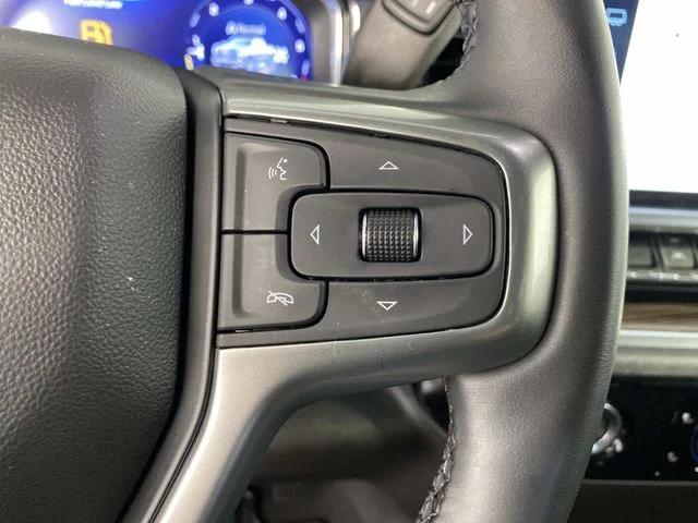 Used 2023 Gray Chevrolet LT image 16