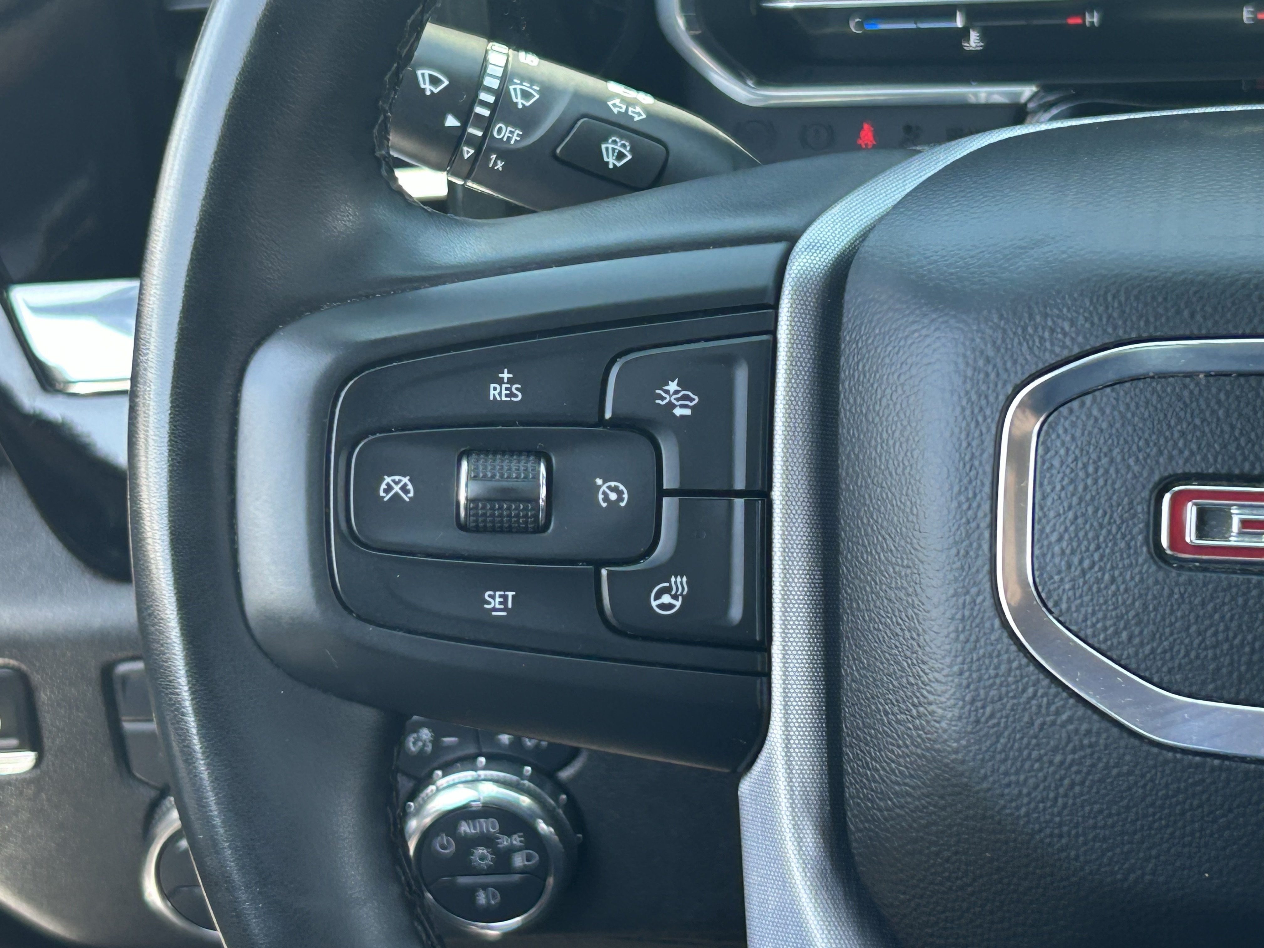 2025 GMC Sierra 1500 SLT - Photo 21