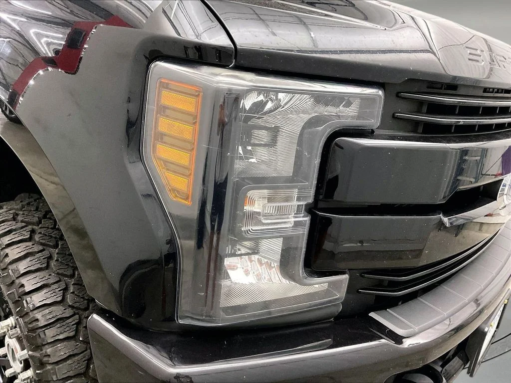 Used 2019 Black Ford Lariat image 34