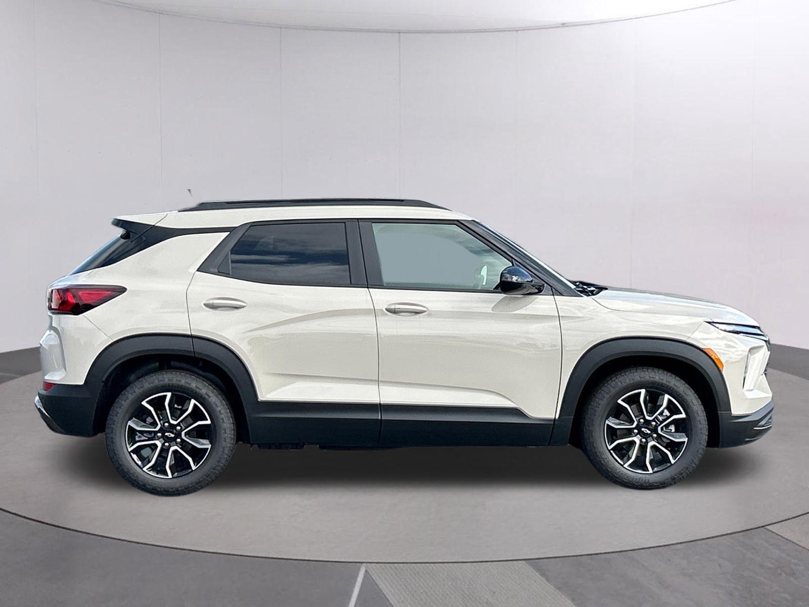 New 2026 White Sands Chevrolet ACTIV image 8