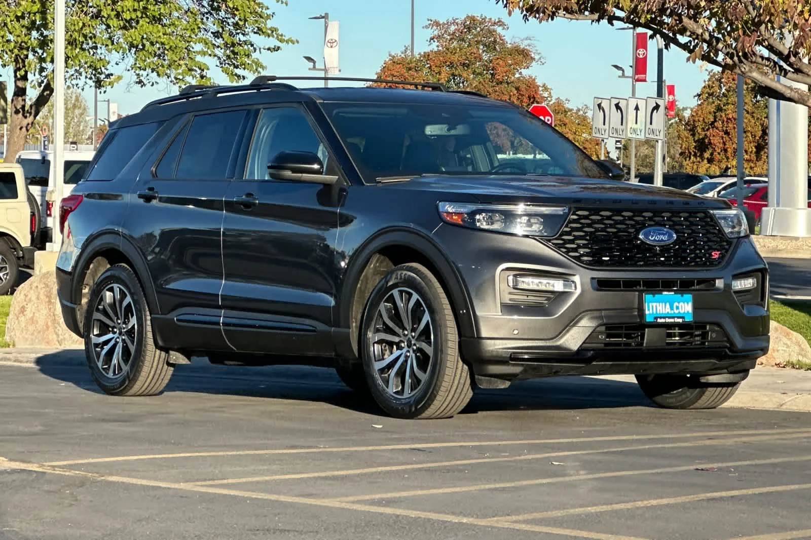 Used 2020 Magnetic Metallic Ford ST image 9