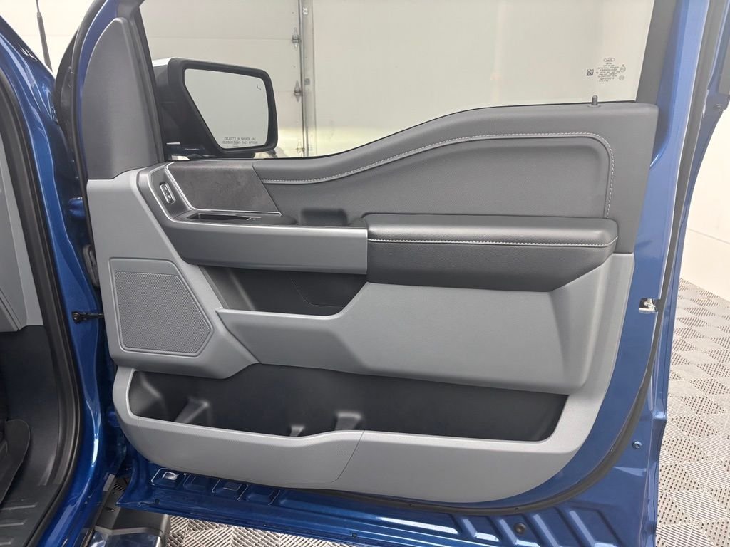 Used 2024 Blue Ford XLT image 32