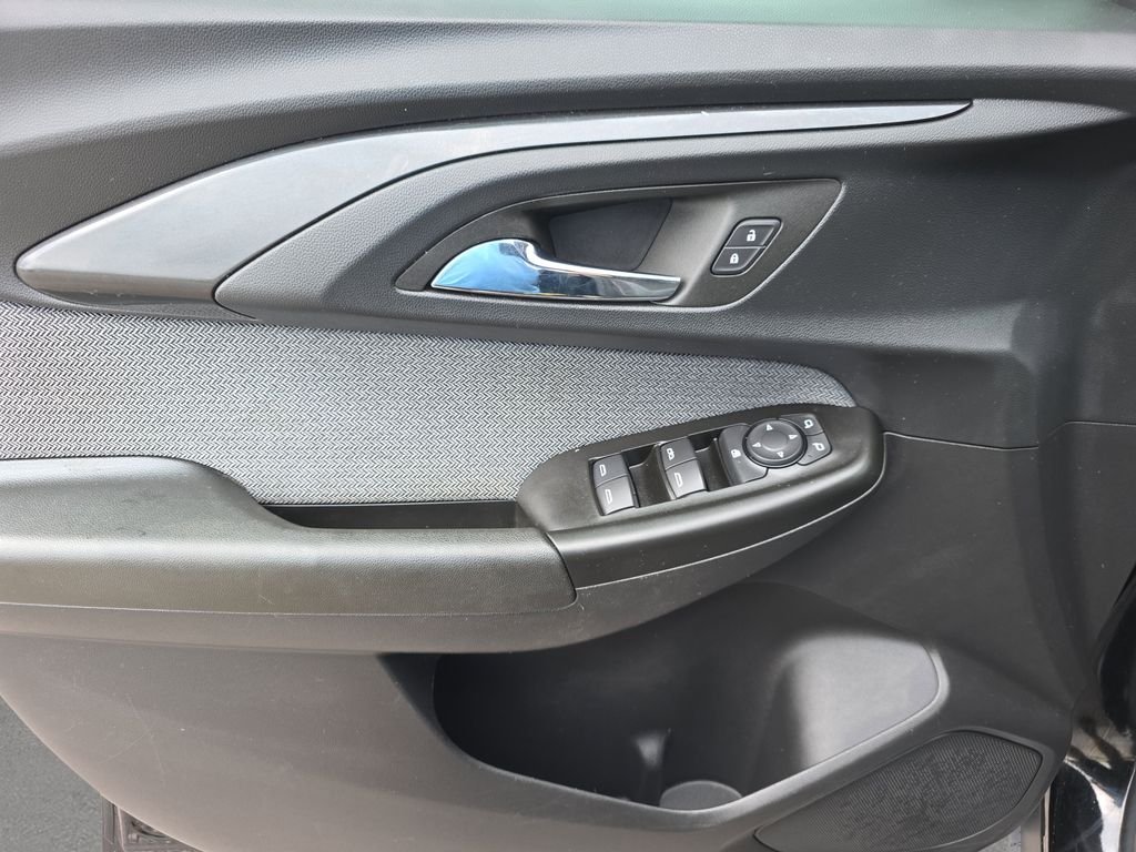 2023 Chevrolet TrailBlazer LT - Photo 17