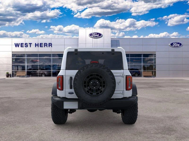 New 2026 Oxford White Ford Badlands® image 5