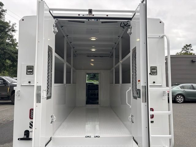 New 2027 White Ford Base image 10