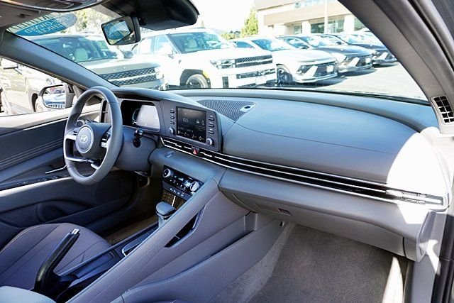 Used 2026 Gray Hyundai SEL Sport image 9