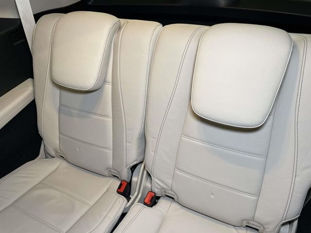 Used 2024 Black Mercedes-Benz GLS 450 image 21