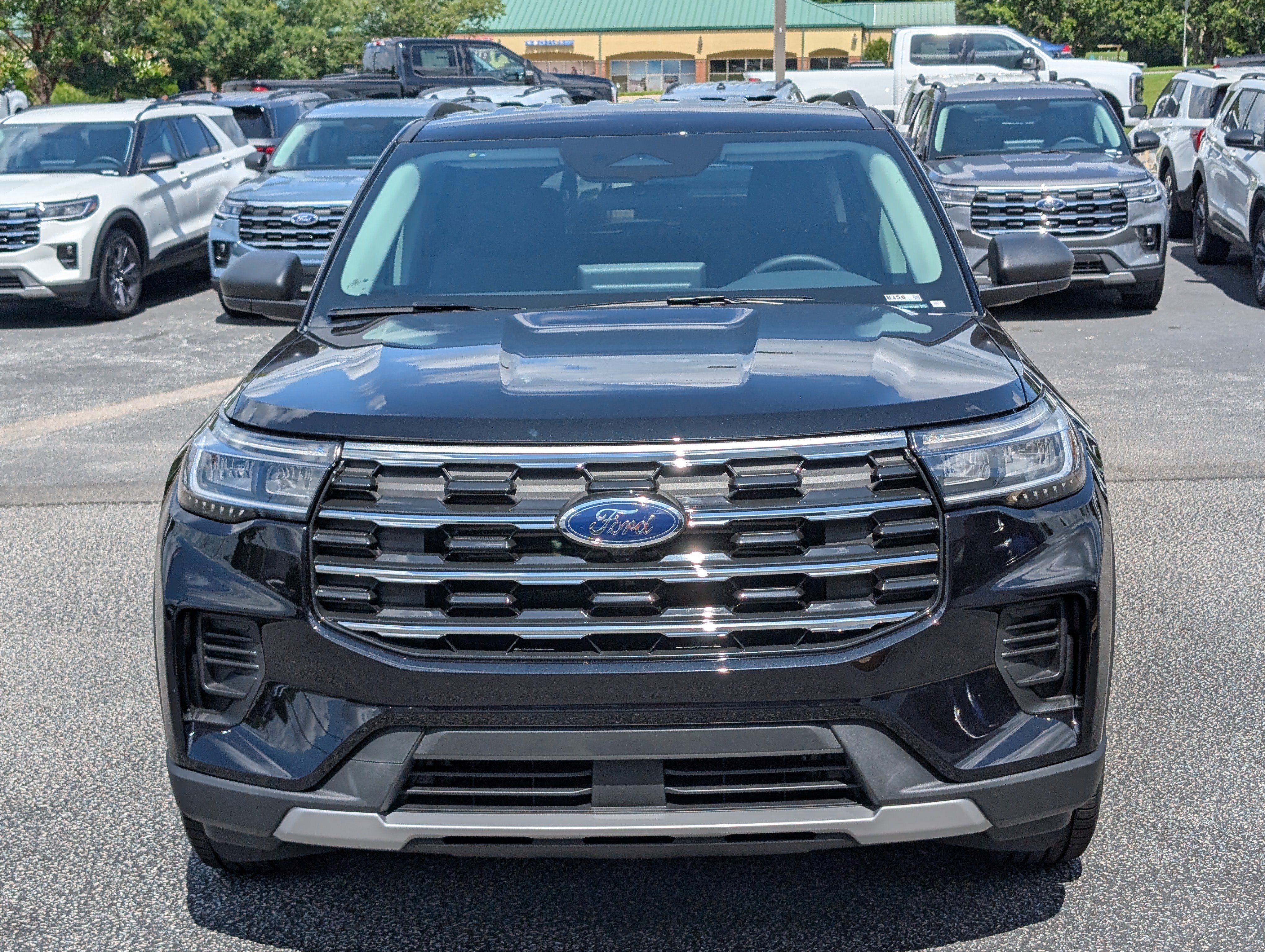 New 2026 Agate Black Metallic FORD Active image 3