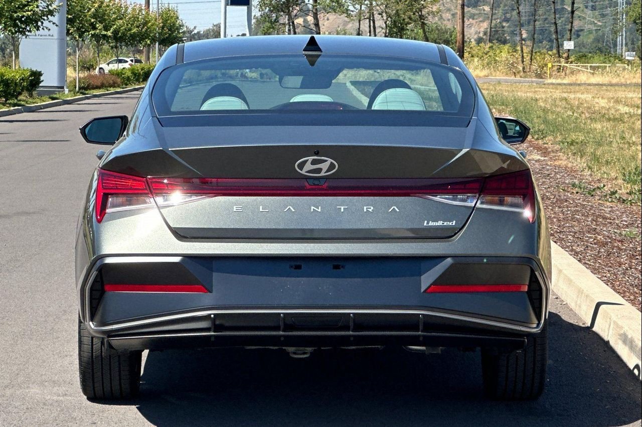 New 2026 Gray Hyundai Limited image 4