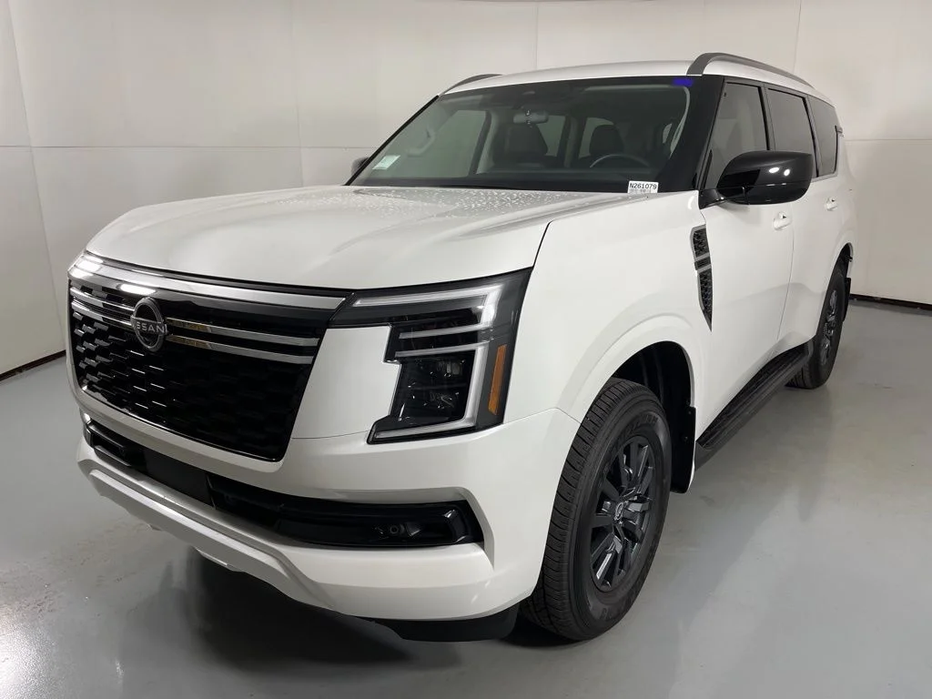 2026 Nissan Armada SV - Photo 4