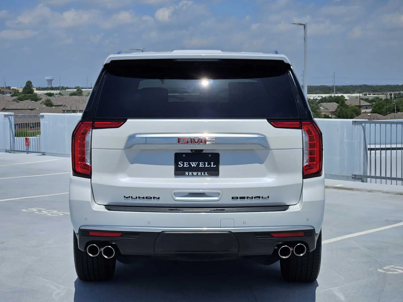 Used 2023 White Frost Tricoat GMC Denali image 6