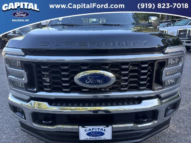 Used 2025 Black Ford King Ranch image 10