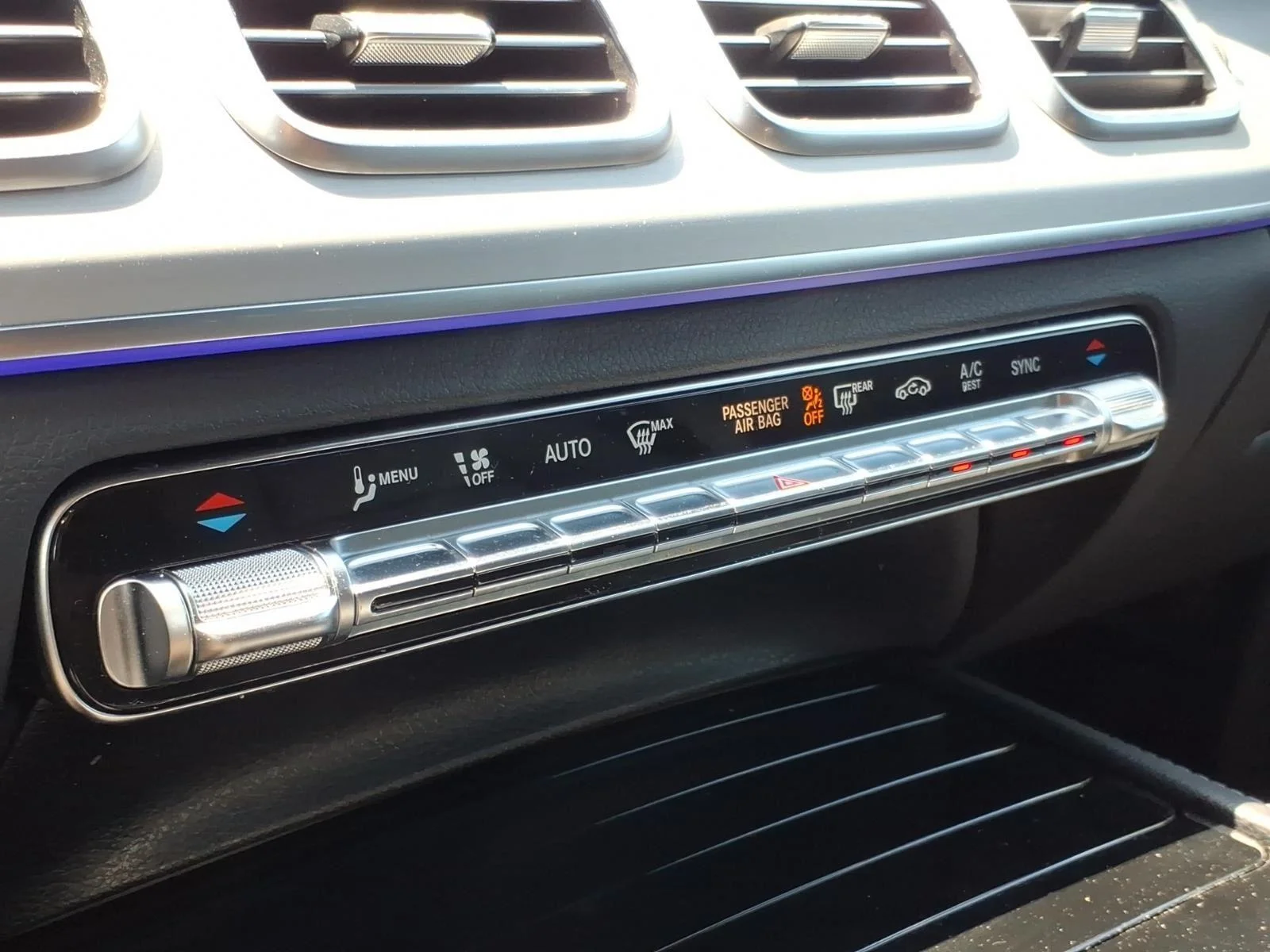 Used 2025 BLACK Mercedes-Benz 450 image 25