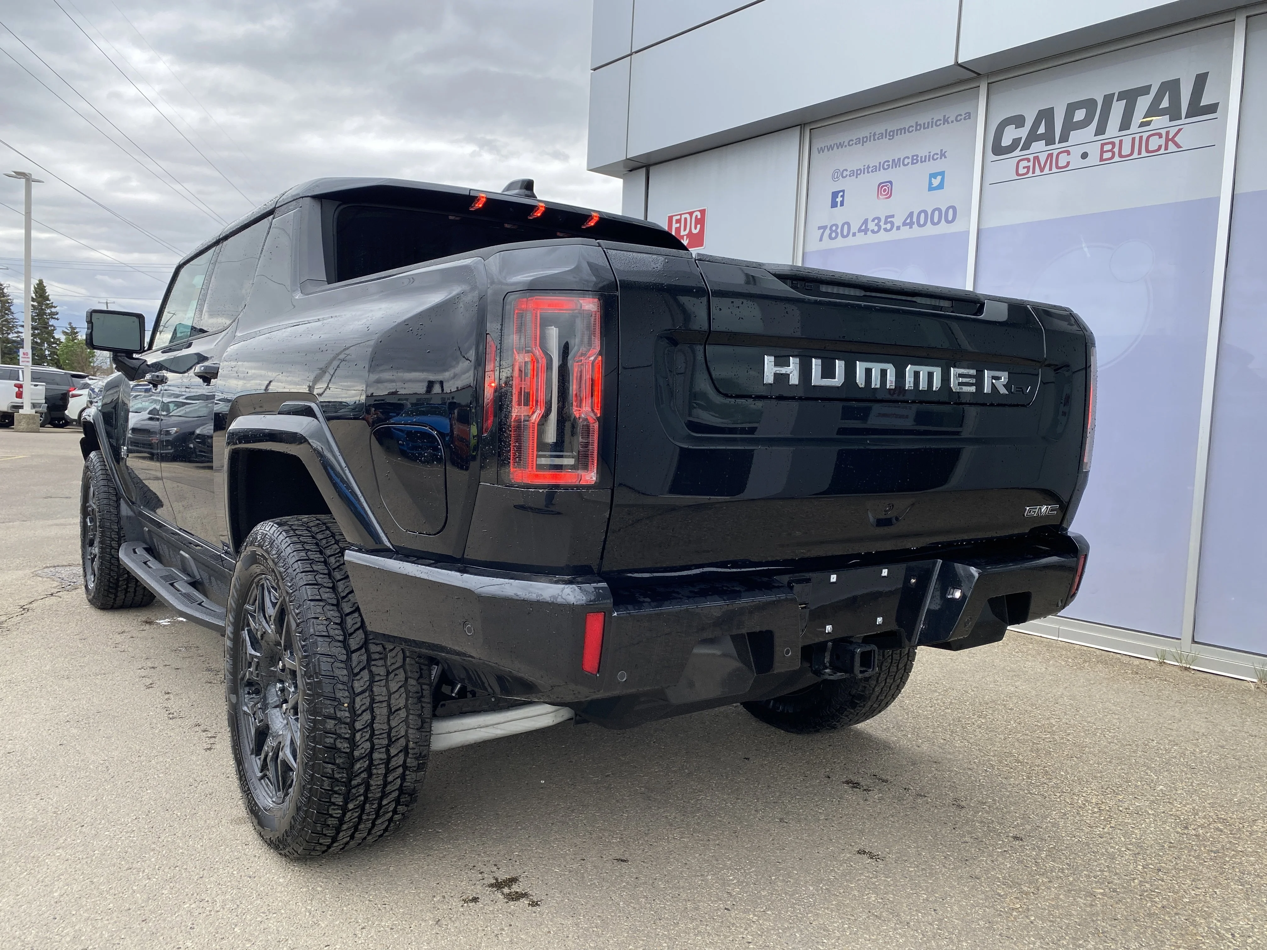 New 2026 VOID BLACK GMC 2X image 4