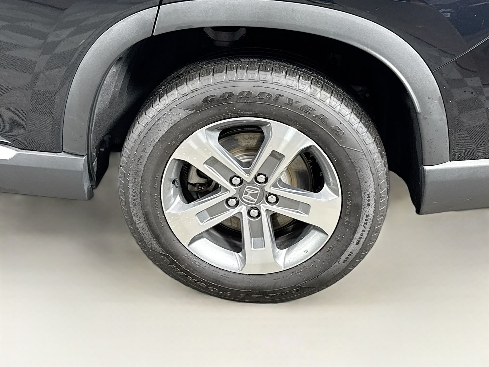 Certified Used 2024 Crystal Black Pearl Honda AWD EX-L 7P image 9