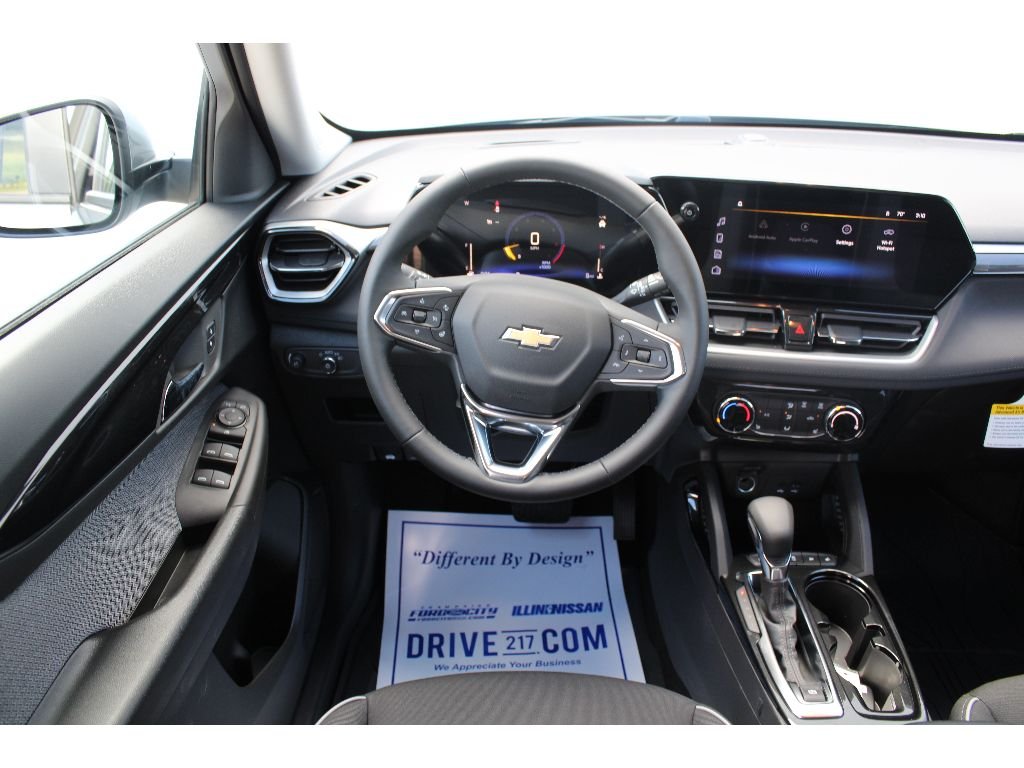 New 2026 Sterling Gray Metallic Chevrolet LT image 22